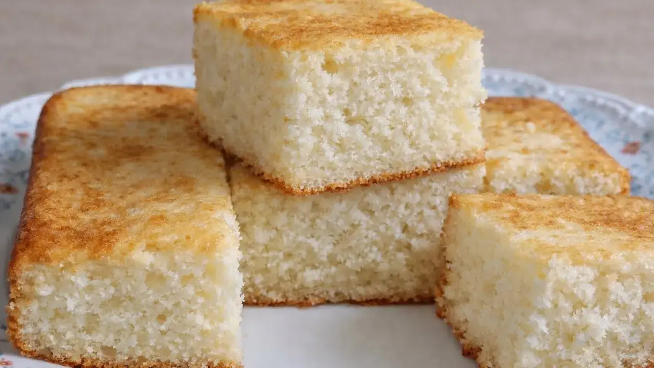 Bolo de Creme de Leite sem Farinha de Trigo Fofinho e Úmido