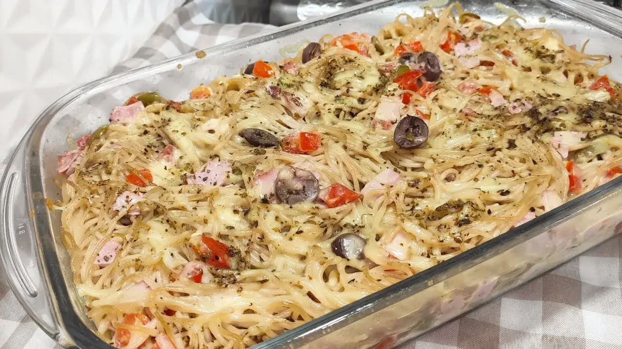 Macarrão Pizza Cremoso de Forno Fácil e Rápido