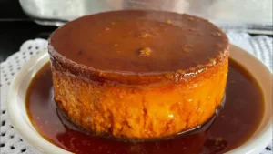Pudim sem forno no fogão fácil e econômico feito na caneca