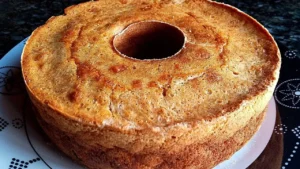 Bolo de Banana Integral Saudável com Aveia e Frutas Secas Fácil de Fazer