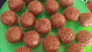 Brigadeiro Perfeito com Chocolate ao Leite: Receita Cremosa para Enrolar e Rechear