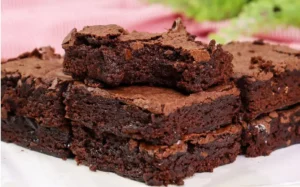 Brownie Econômico com Casquinha Crocante e Massa Cremosa