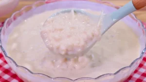 Canjica Cremosa com Leite Condensado e Coco para Festa Junina