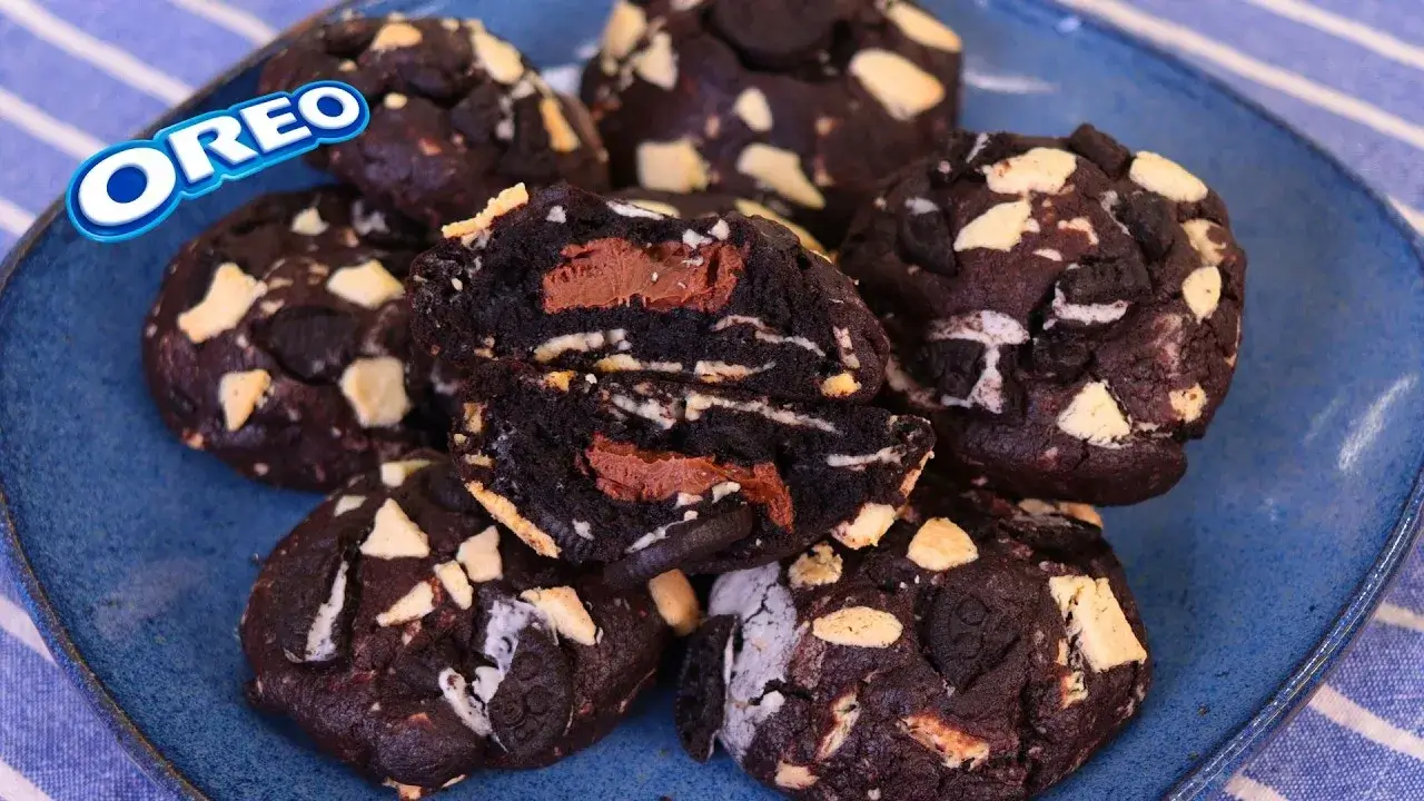Cookie Recheado de Nutella com Oreo e Chocolate Branco: Receita Fácil e Intensa