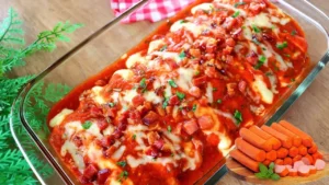 Salsicha Recheada de Forno com Queijo e Bacon Gratinado
