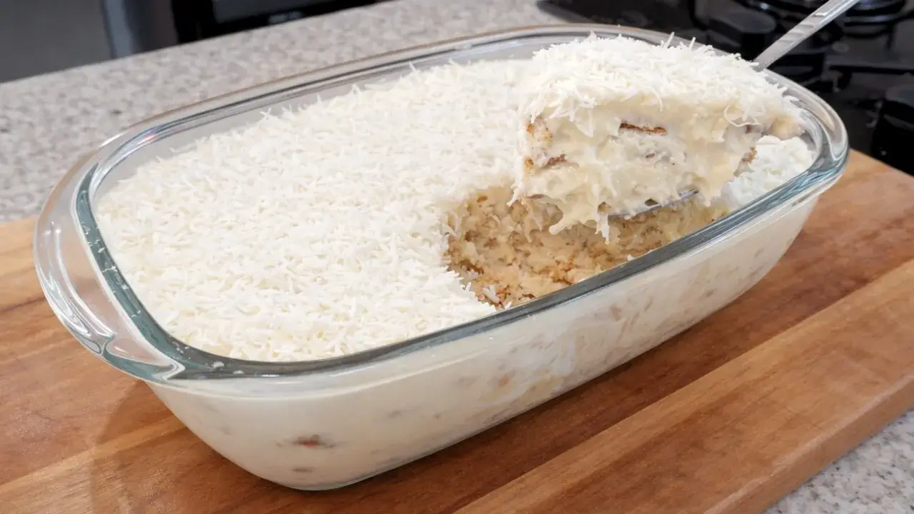 Sobremesa Amansa Sogra Gelada com Abacaxi e Coco Fácil de Fazer