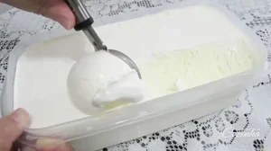 Sorvete Caseiro de 2 Litros com 1 Copo de Leite: Receita Cremosa e Fácil de Fazer