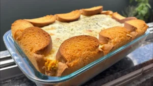 A torta com pão de forma é uma receita prática que serve para um almoço...