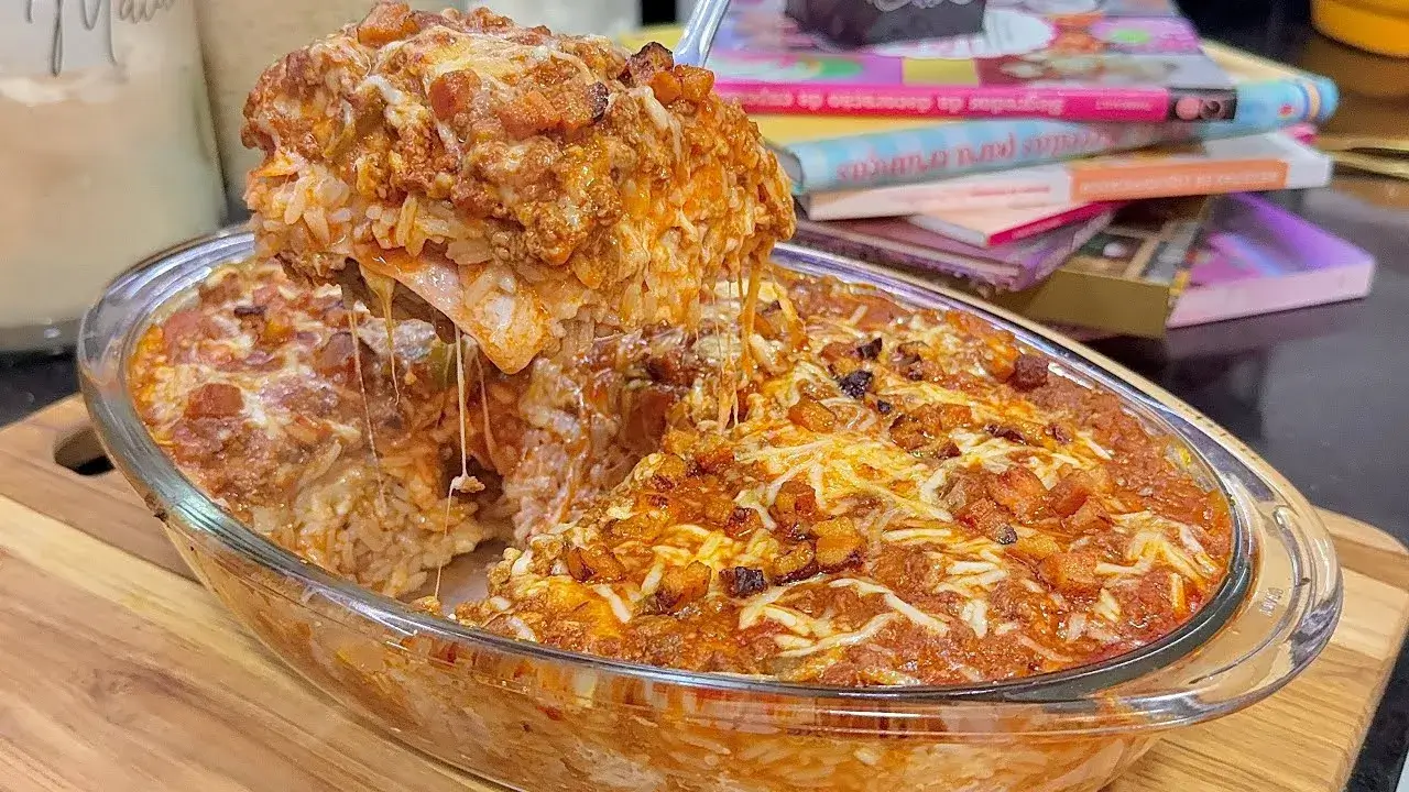 Arroz de Forno com Bacon e Carne Moída Cremoso e Gratino no Forno