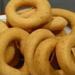 Biscoito de Polvilho Doce Frito Crocante para Fazer em Casa e Servir com Café