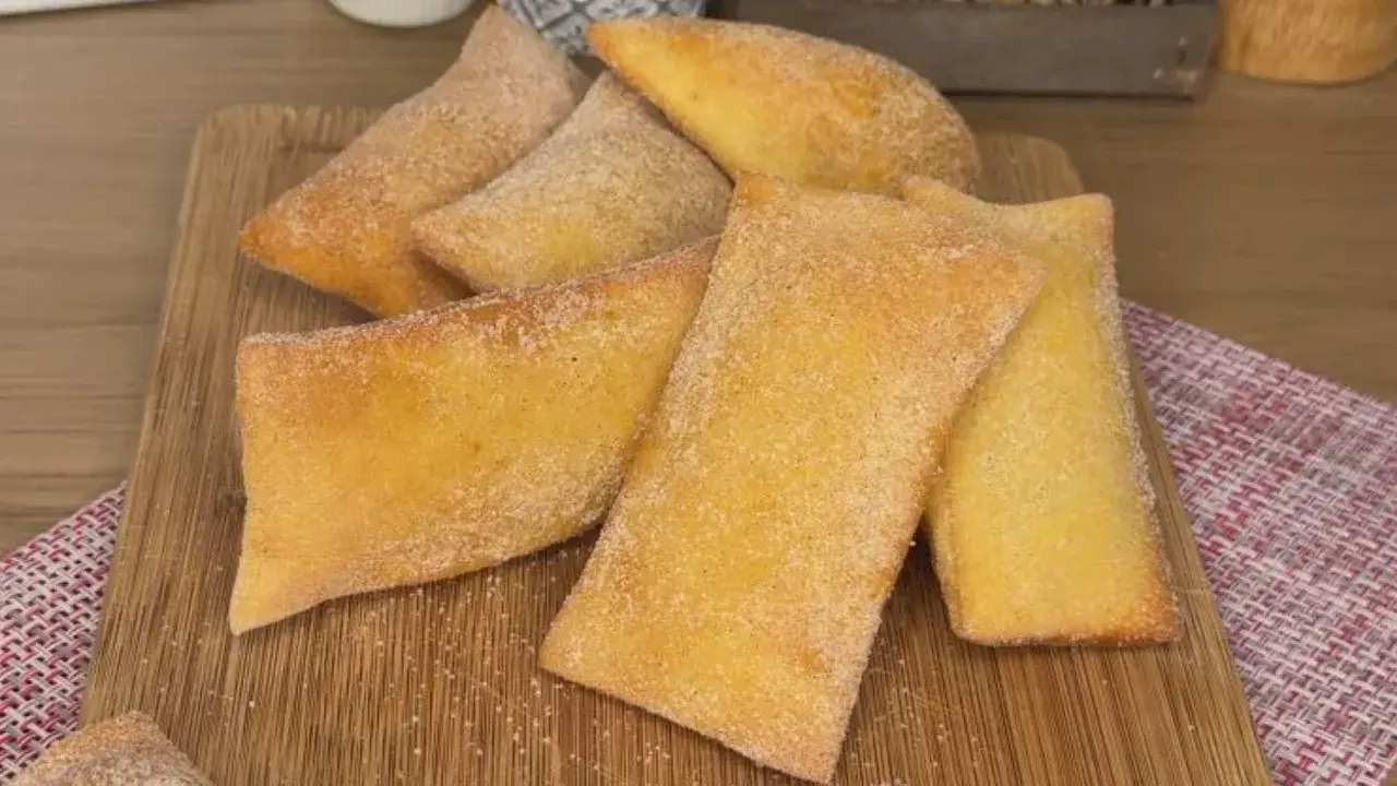 Bolinho Sapo Frito Fácil: Massa Simples Que Fica Fofinha e Crocante