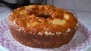 Bolo de Banana com Maçã e Iogurte Sem Gordura Fácil e Úmido