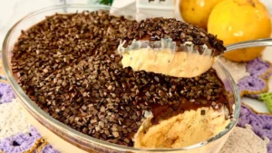 Mousse de Maracujá com Ganache: Sobremesa Gelada Cremosa que Encanta em Qualquer Mesa