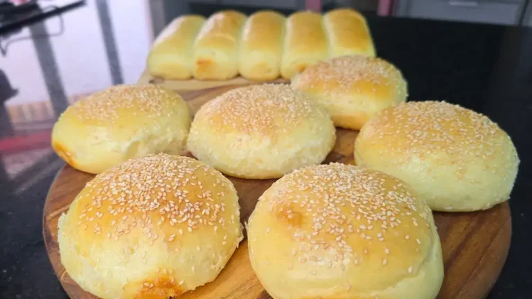 Pão para Hot Dog e Hambúrguer Fofinhos Feitos em Casa