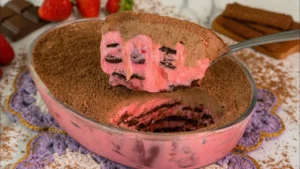 Sobremesa Gelada de Morango com Chocolate que Vai Fazer Sucesso na Sua Mesa