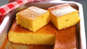 Bolo cinco copos sem trigo com coco fofinho e úmido para o café