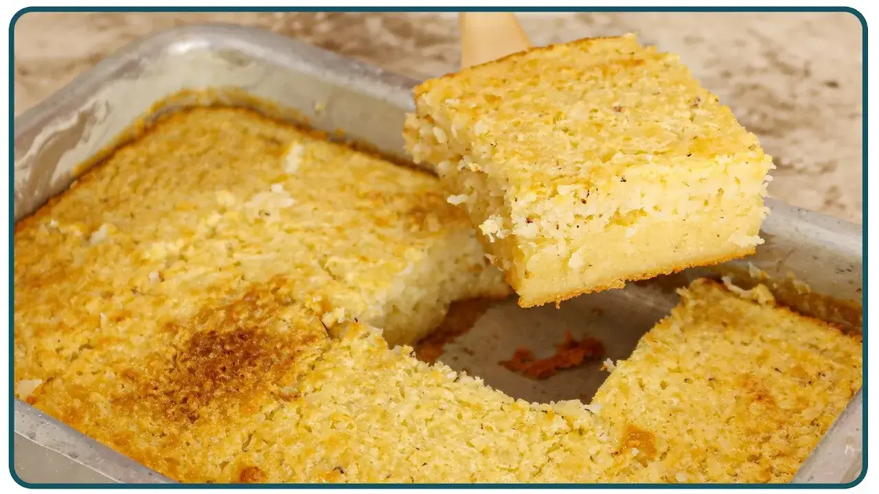 Bolo de Coco Sem Farinha de Trigo fofinho e úmido para o café