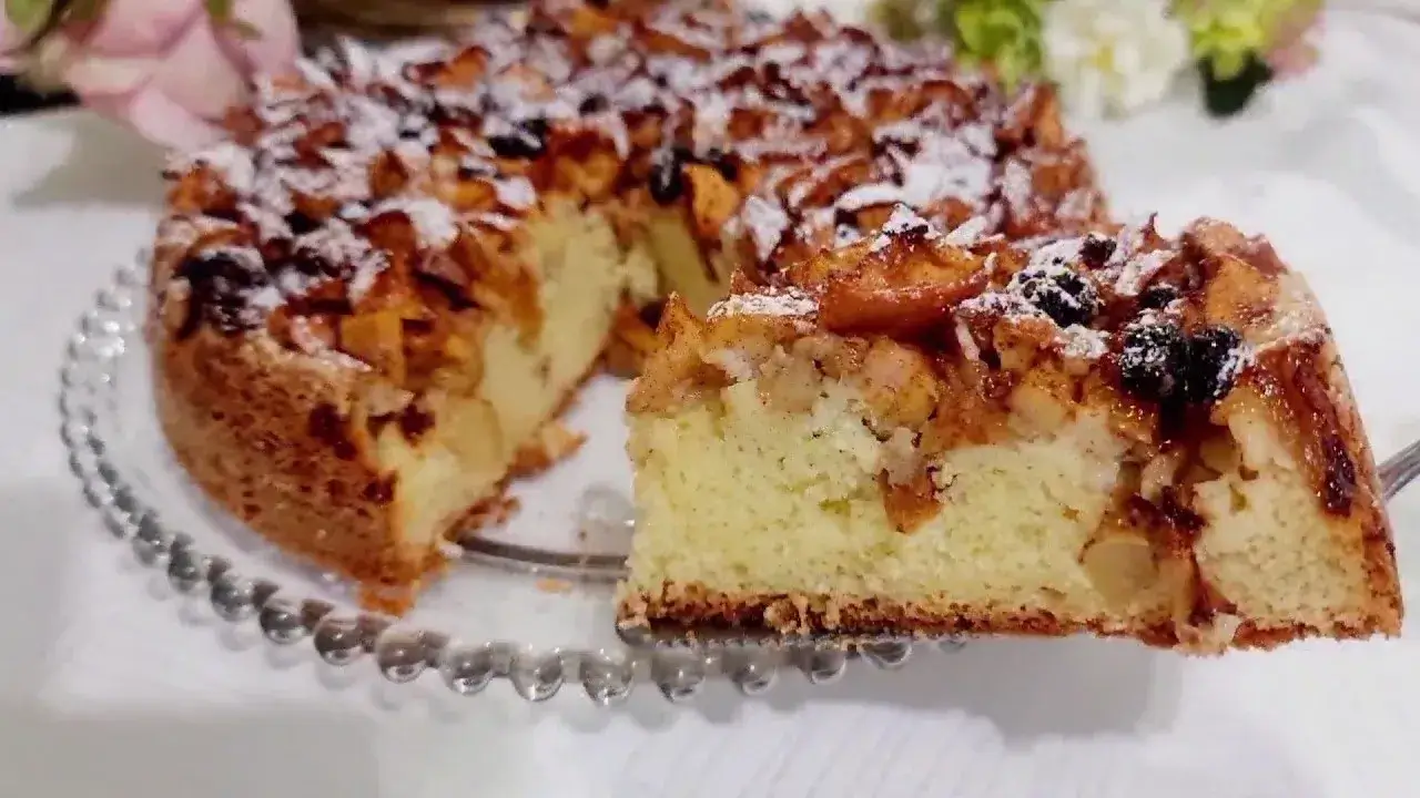 Bolo de Maçã com Canela e Limão: Receita fácil, macia e perfeita para o café
