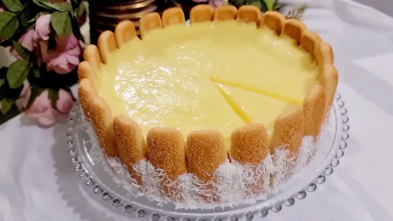 Torta mousse de limão com iogurte: Receita cremosa e fácil para sobremesa gelada