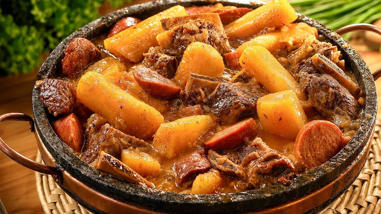 Vaca Atolada com Tropicão: Receita Completa com Muito Sabor e Caldo Encorpado